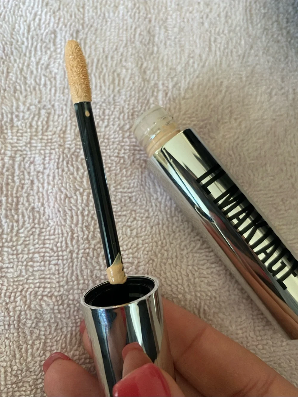 Il Makiage F*ck I'm Flawless Perfecting Concealer #2.5 – Multi Use, New in Box